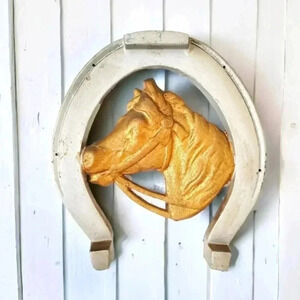 Vintage Horseshoe Wall Art Horse Head Rustic Western Farmhouse Equestrian Decor